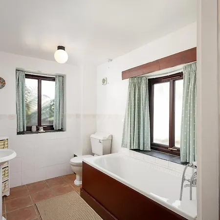 The Snug At Cornish Barn Holidays Holiday home *